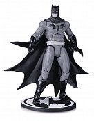 Batman Black & White Actionfigur Batman by Greg Capullo 17 cm