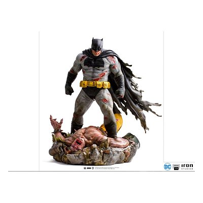 Batman - Die Rückkehr des Dunklen Ritters Diorama 1/6 Batman 38 cm