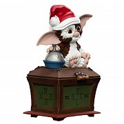 Gremlins Mini Epics Vinyl Figur Gizmo with Santa Hat Limited Edition 12 cm