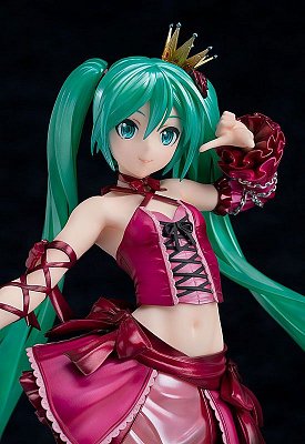 Hatsune Miku -Project DIVA- 2nd PVC Statue 1/7 Hatsune Miku Vintage Dress Ver. 25 cm --- BESCHAEDIGTE VERPACKUNG