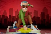 Marvel Designer Series Vinyl Statue The Marvelous Stan Lee by Gabriel Soares 23 cm