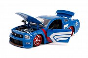 Marvel Hollywood Rides Diecast Modell 1/24 2006 Ford Mustang GT mit Captain America Figur --- BESCHAEDIGTE VERPACKUNG