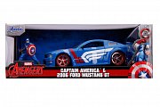 Marvel Hollywood Rides Diecast Modell 1/24 2006 Ford Mustang GT mit Captain America Figur --- BESCHAEDIGTE VERPACKUNG