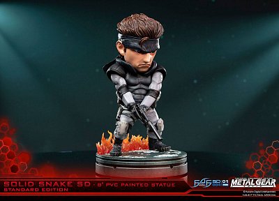 Metal Gear Solid PVC SD Statue Solid Snake 20 cm