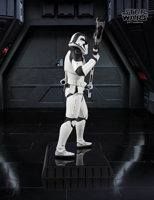 Star Wars Episode VIII Statue 1/6 Executioner Trooper 28 cm --- BESCHAEDIGTE VERPACKUNG